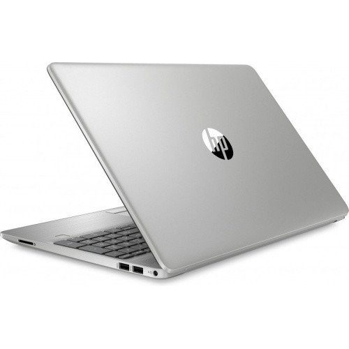 Notebook HP 4K7Z3EA: AMD Ryzen 5 5500U, 8GB Ram , SSD 256GB, Schermo 15,6'', Windows 11